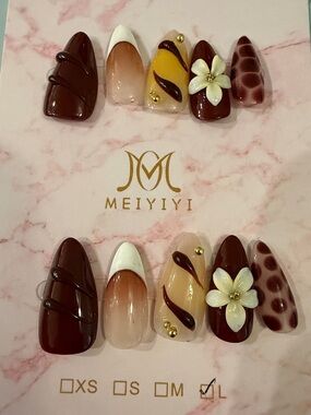 Brown & White 3DFloral Handmade acrylic Press-On Nail Set